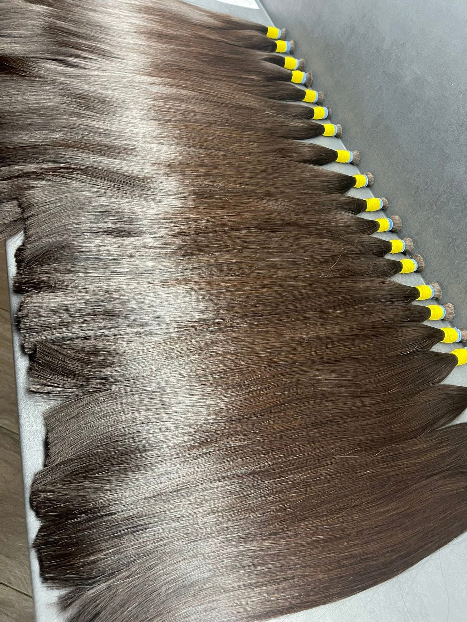 KÖZÉPVASTAGSZÁLÚ KELETI PÓTHAJAK